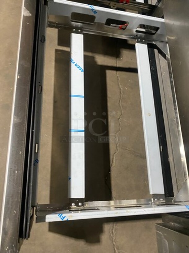 SLIGHTLY USED! LATE MODEL! 2022 Asber Commercial Refrigerated 4 Drawer Chef Base! All Stainless Steel! On Casters! POWERS ON, DOES NOT GET DOWN TO TEMPERATURE! Model: ACBR72HC SN: 8102599613 115V 60HZ 1 Phase - Image 6 of 8