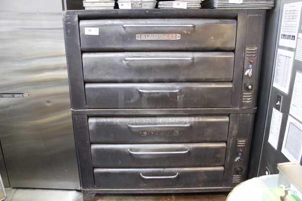 Blodgett 981 Natural Gas Double Deck Oven with Draft Diverter - 100,000 BTU