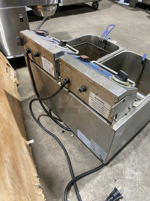 Globe Commercial Countertop Electric Powered Dual Bay Deep Fat Fryer! With Single Frying Basket! All Stainless Steel! Model PF32E! 208/240V! - Image 4 of 8