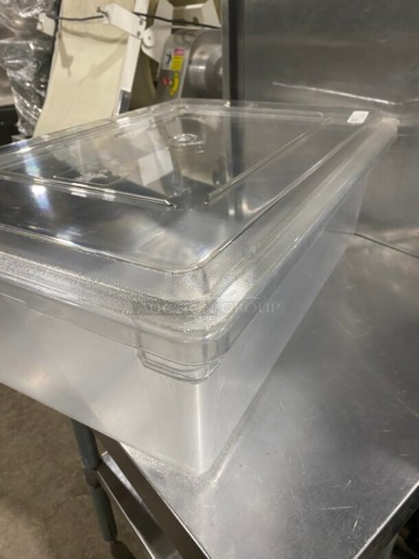 Cambro Clear Poly Food Container! With Lid! - Image 3 of 6