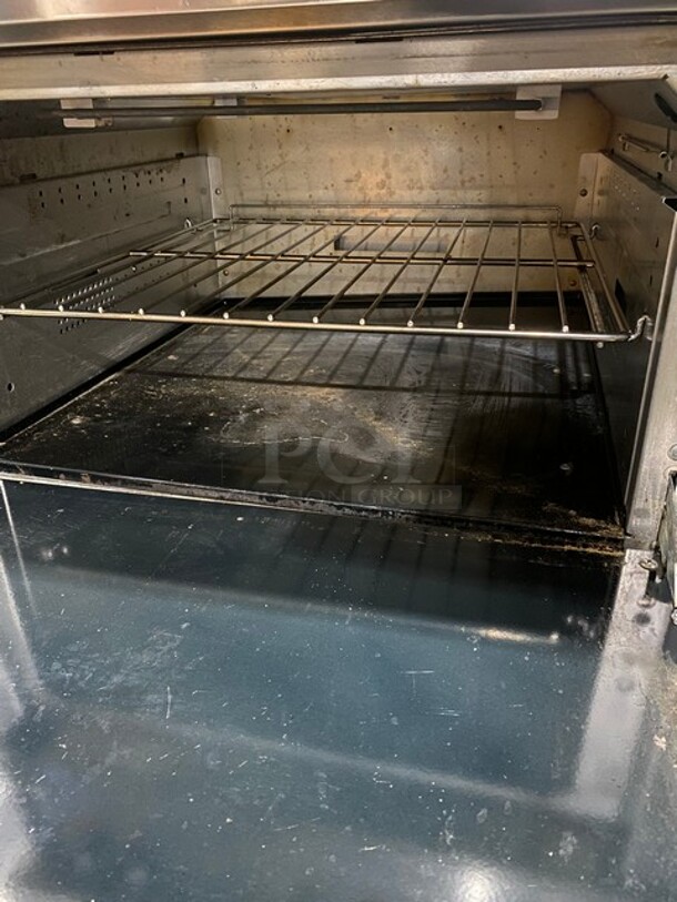 Vulcan Stainless Steel Commercial Electric Powered 6 Burner Hot Plate Range w/ Oven, Over Shelf and Back Splash! On Legs! MODEL EV36S-6FP480 SN: 650091879 480V 3/1PH  - Image 6 of 11