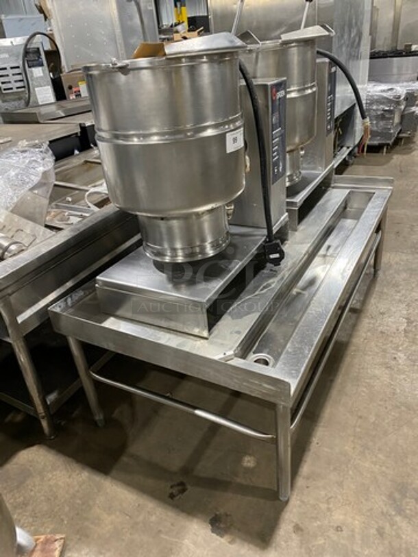 GREAT! Groen Commercial Electric Powered Tilting Soup Kettle! On Equipment Stand! All Stainless Steel! On Legs!  Model: TDB40 SN: 86389 & SN: 86387 208V 60HZ 3 Phase - Image 2 of 12