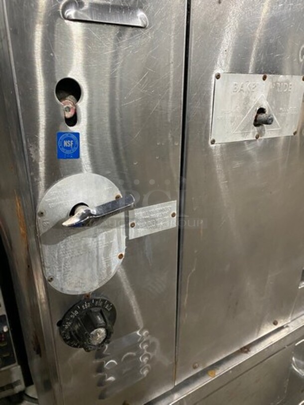 Bakers Pride Commercial Natural Gas Powered Double Deck Baking/ Pizza Oven! All Stainless Steel! 2x Your Bid Makes One Unit! SN: 09950 - Image 9 of 11