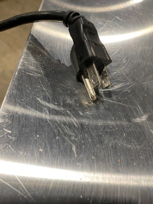 EQ Kitchen Line Commercial Refrigerated Sandwich Prep Table! With 3 Door Storage Space Underneath! Poly Coated Racks! All Stainless Steel! On Casters! Model: SCL3 SN: 6455423716101406 115V - Image 9 of 9