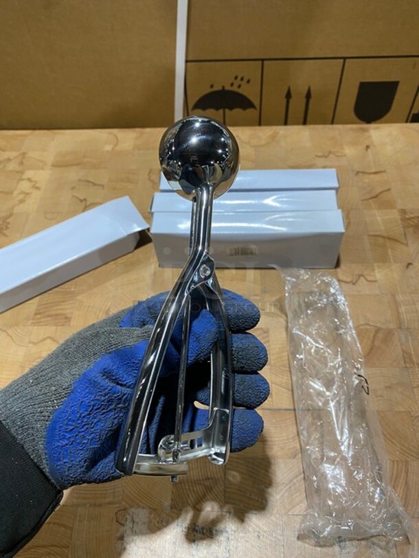 NEW IN BOX! Stainless Steel Ice Cream Scooper! 4x Your Bid! - Image 5 of 5