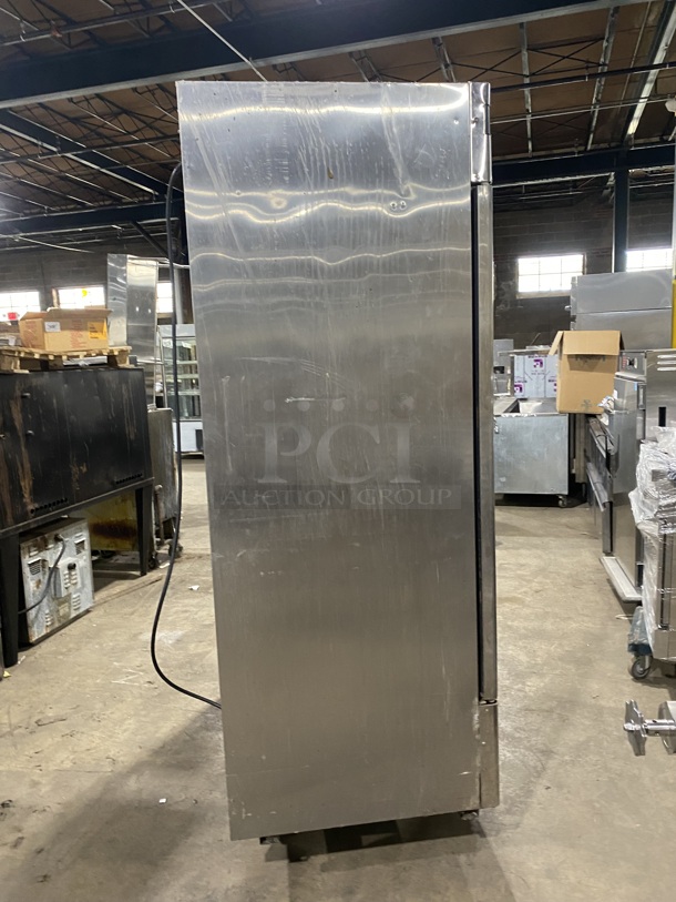 Turbo Air Stainless Steel Commercial 2 Door Reach In Cooler! With Racks! MODEL TSR-49SD SN: DR49807045 110-120V 1PH!
 - Image 4 of 9