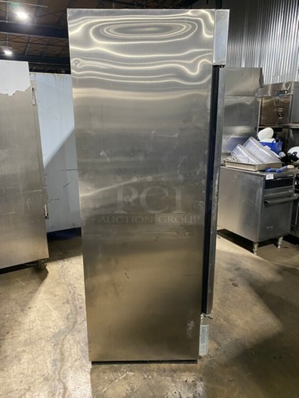 True Commercial 3 Door Reach In Cooler Merchandiser! With View Through Doors! Poly Coated Racks! Stainless Steel Body! Model: TS72G SN: 5254946 115V 60HZ 1 Phase - Image 2 of 8