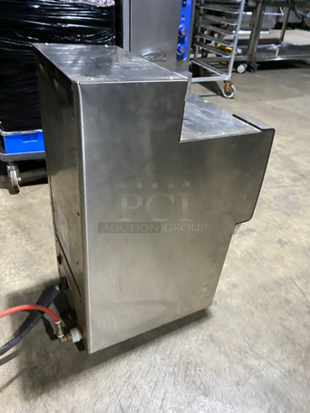 Fecto Commercial Countertop Coffee Brewer Machine! All Stainless Steel! On Small Legs! Model: CBS-2131-XTS SN: 21317202176211 120/208/240V 60/80HZ 1 Phase - Image 4 of 7