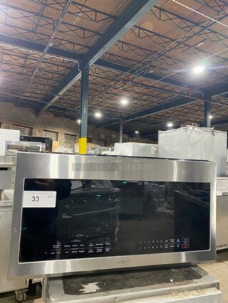 LATE MODEL! 2020 Samsung Countertop Microwave Oven! Model: ME21M706BAS SN: 0B8D7WONC02647J 120V