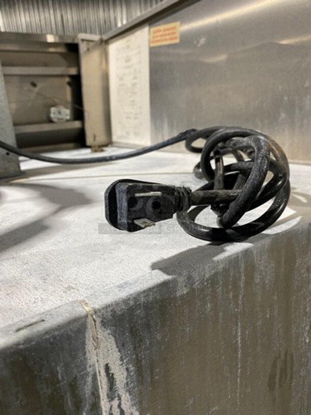 Continental Commercial 2 Door Reach In Freezer! All Stainless Steel! On Casters! Model: 2FE SN: 14810068 115V 60HZ 1 Phase - Image 9 of 9