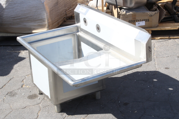 BRAND NEW SCRATCH & DENT! Regency 60S1181818R 38 1/2" 16-Gauge Stainless Steel One Compartment Commercial Sink - 18" x 18" x 14" Bowl - Right Drainboard. Sink component only. Top Right and Left Corners are Bent.  - Image 3 of 6
