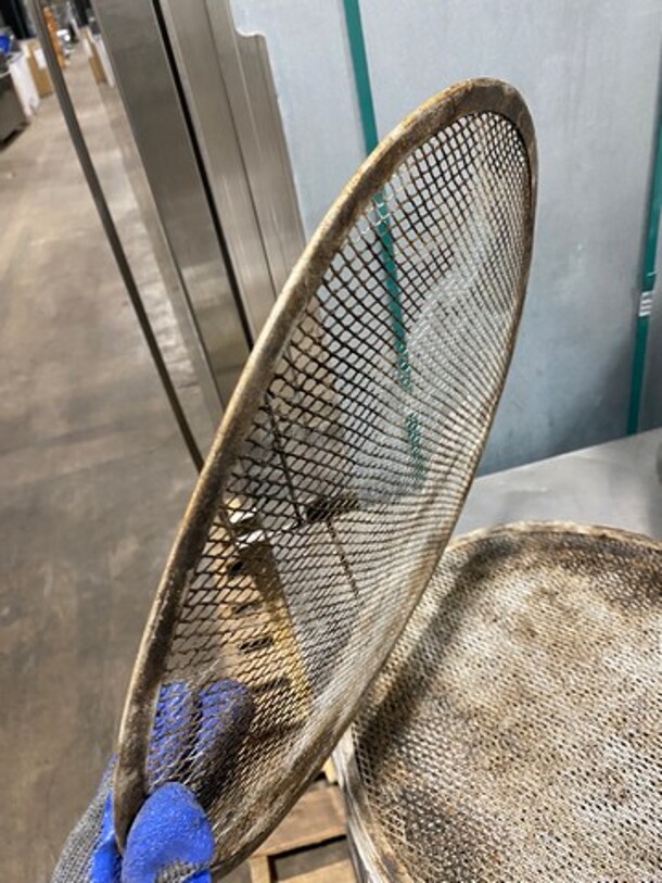 Round Pizza Mesh Screens! 5x Your Bid! - Image 2 of 4