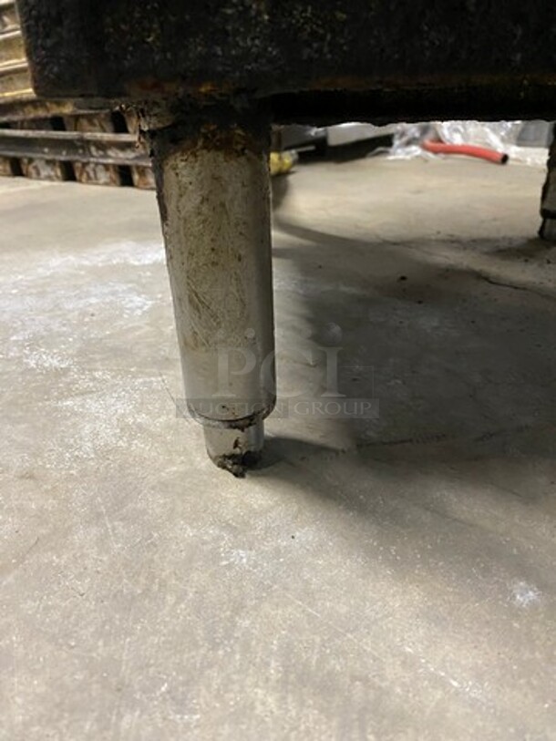 Commercial Countertop Gas Powered Single Burner Stock Pot Range! On Small Legs! - Image 7 of 8