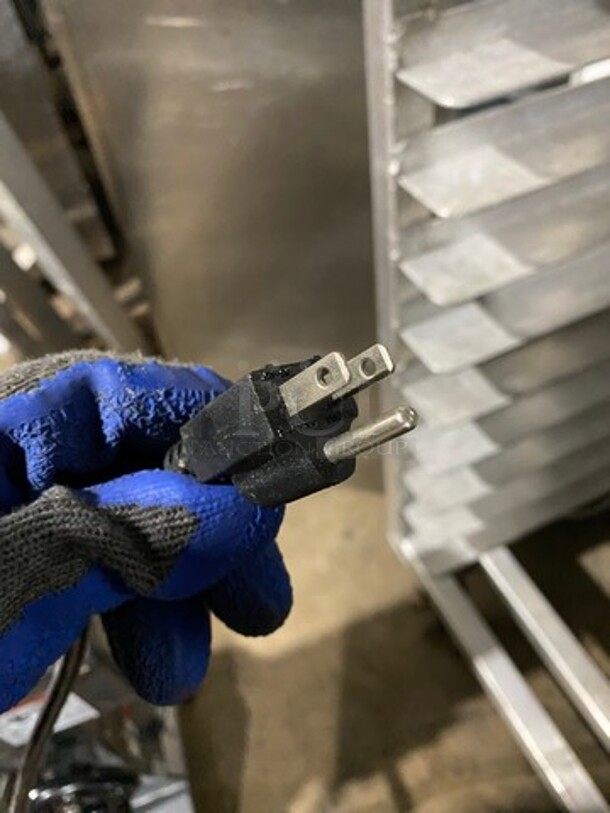 Avantco Commercial Countertop 10QT Planetary Mixer! With Bowl And Bowl Guard! With Whisk Attachment! Model: MX10 SN: 04141321MX10 120V - Image 9 of 9