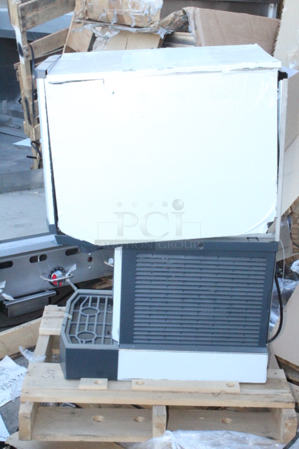 BRAND NEW SCRATCH & DENT! Scotsman HID312A - 1A Scotsman HID312A-1 Meridian Countertop Air Cooled Ice Machine and Water Dispenser - 12 lb. Bin Storage S/N: 23071320013785 16-1/4x24-3/8x35 - Image 6 of 8