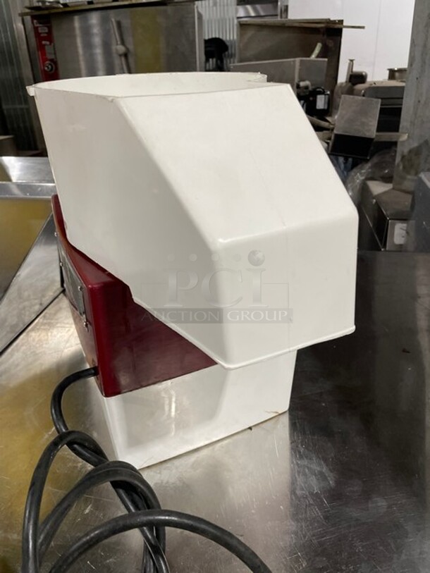 Robot Coupe Commercial Countertop Single Speed Combination Food Processor! 115V! Model: R-2 SN: 230 07230 03! - Image 4 of 8