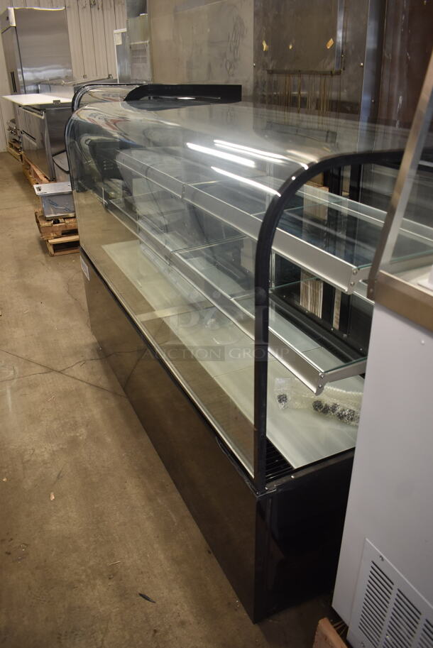 BRAND NEW SCRATCH AND DENT! Avantco BC-72-HC 72" Curved Glass Black Refrigerated Bakery Display Case on Commercial Casters. Missing Side Glass. 115 Volt 1 Phase. Tested and Working! - Image 3 of 12