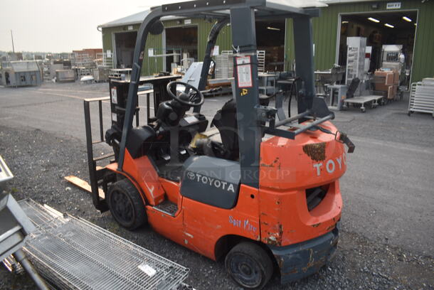 Toyota 7FGCU20 Truckers Boom Forklift Truck With 11,040.6 Hours And 3,800LB Capacity. Unit has Fork Positioner and Side Shift. Unit has a Simplex Mast - Fork Height Max 6'. Tested and Does Not Power On - Image 4 of 12