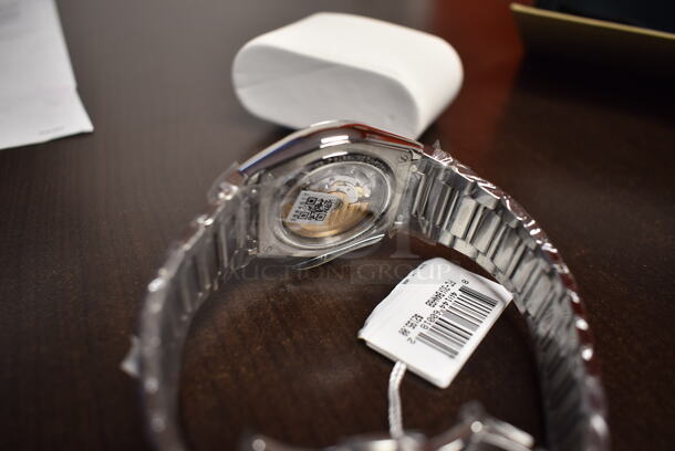BRAND NEW IN BOX! Frederique Constant Highlife Automatic Black Dial Open Heart w/ Extra Strap FC-310B4NH6B Watch - Image 5 of 9