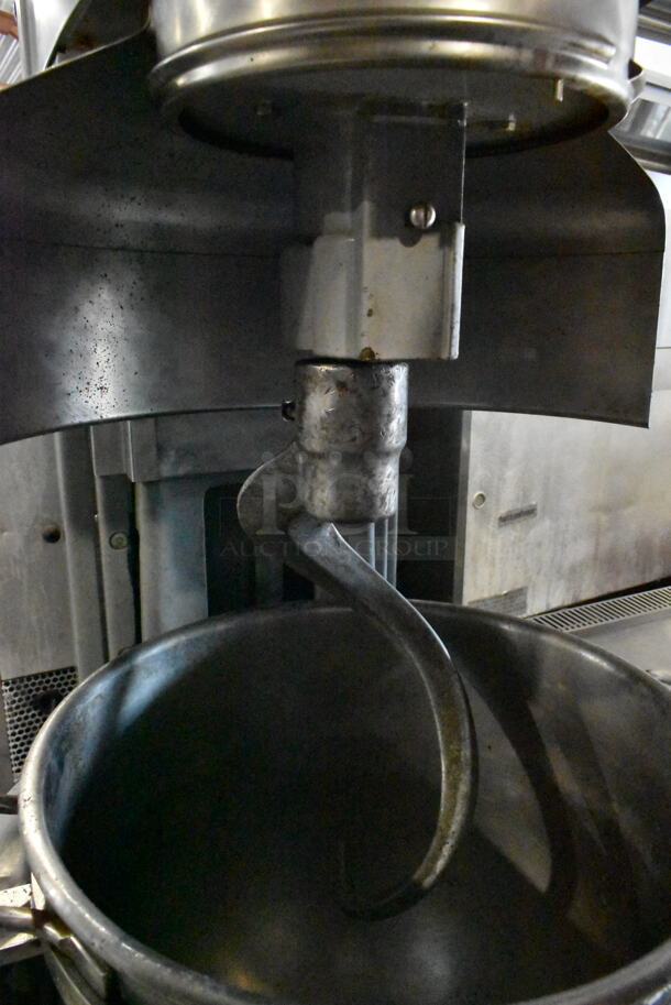 Hobart HL662 Metal Commercial Floor Style 60 Quart Planetary Dough Mixer w/ Metal Mixing Bowl and Dough Hook Attachment. 200-240 Volts, 1/3 Phase. - Image 6 of 10
