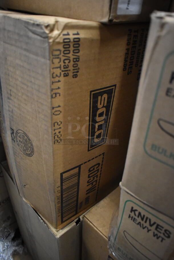 PALLET LOT of 55 BRAND NEW! Boxes Including Almond Heavy Weight Poly Knives, 52101 Micro Twin Bath Tissue Dispenser, Solo Cups, Libbey 5203 11 oz Glass Mugs, Arcoroc Syrup Pourers, Arcoroc Glasses, Solo Teaspoons, Karat Poly Spoons. 55 Times Your Bid! - Image 5 of 12