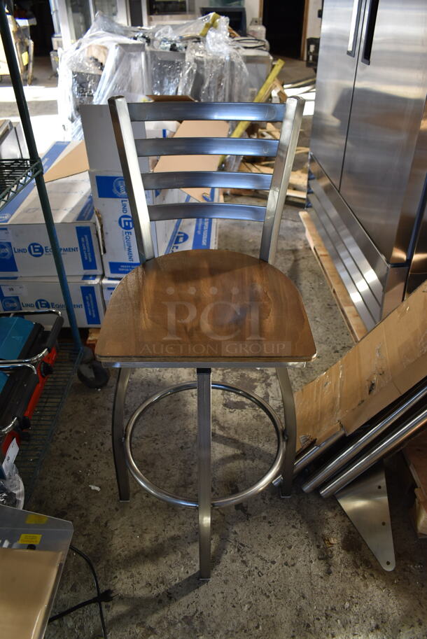 4 BRAND NEW SCRATCH AND DENT! Stools. Comes w/ 5 Plywood Seats. 4 Times Your Bid!