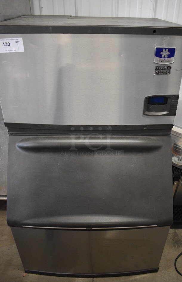 Manitowoc Model IY0304A-161 Stainless Steel Commercial Ice Machine Head on Manitowoc Model B400 Commercial Ice Bin. 115 Volts, 1 Phase. 30x33x49