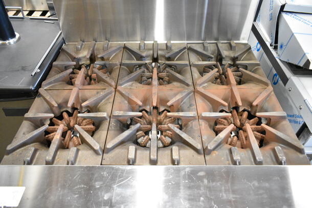BRAND NEW SCRATCH AND DENT! 2024 Garland G36-6R Stainless Steel Commercial Natural Gas Powered 6 Burner Range w/ Oven, Over Shelf and Back Splash.  - Image 5 of 9