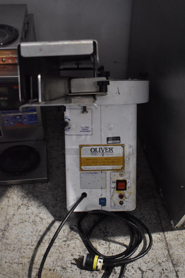 Oliver 702-N Metal Commercial Countertop Bagel Bun Slicer. 115 Volts, 1 Phase. 14x33x25. Tested and Working! - Image 2 of 6