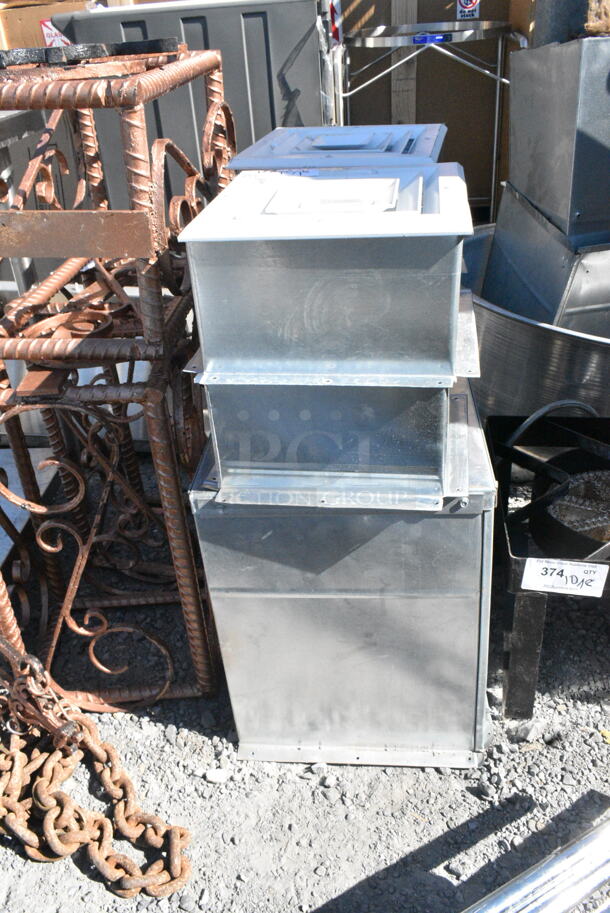 5 Various Metal Vent Pieces. 5 Times Your Bid!  - Image 1 of 4