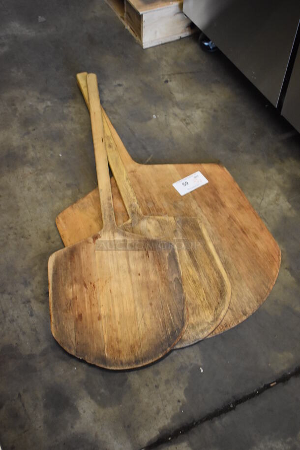 3 Various Wooden Pizza Peels. Includes 22x42x0.5. 3 Times Your Bid! - Image 2 of 3