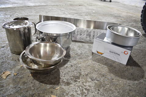 14 BRAND NEW! Items; Bowls, Round Baking Pans, Glasses, Speedwell, Cylindrical Bin, Ice Bucket. 14 Times Your Bid!