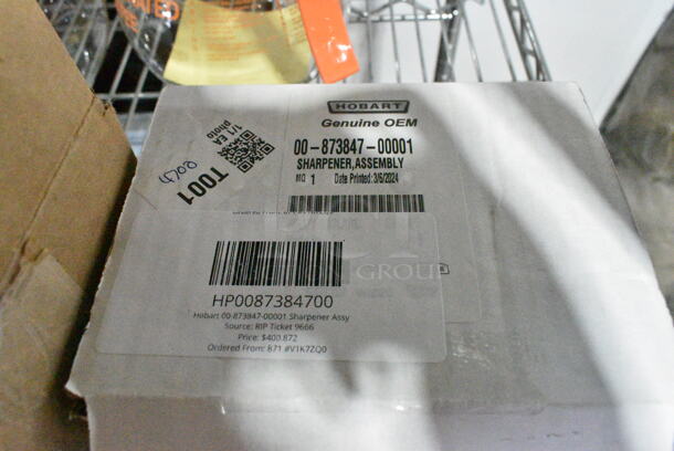 2 BRAND NEW SCRATCH AND DENT! Items Including HP0C913067 Hobart 00-913067 Grip and HP0087384700 Hobart 00-873847-00001 Sharpener Assy. 2 Times Your Bid!  - Image 4 of 4