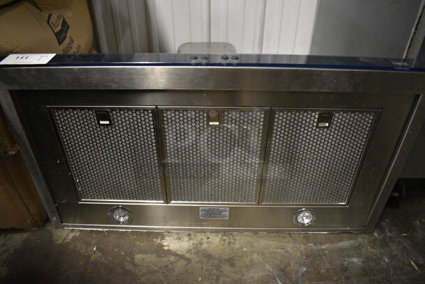 BRAND NEW SCRATCH AND DENT! Broan Best Stainless Steel Hood. Appears To Be Model K7788. 36x32x20 - Image 4 of 9