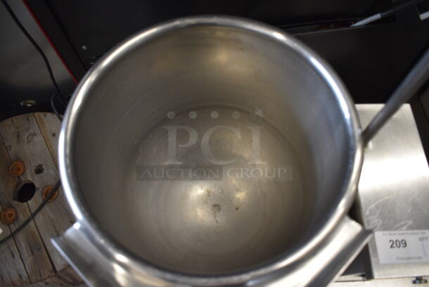 Crown Model EC-6TW Stainless Steel Commercial Countertop 6 Gallon Tilting Steam Kettle. 208 Volts, 3 Phase. 22x15x32 - Image 4 of 7