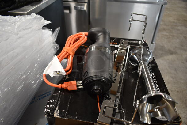 BRAND NEW SCRATCH AND DENT! KitchenAid KHBC310OB 300 Series 10" Two-Speed Immersion Blender. 120 Volts, 1 Phase. Tested and Working! - Image 5 of 7