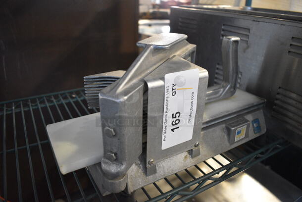 Metal Countertop Tomato Slicer. 15x7x8 - Image 2 of 3