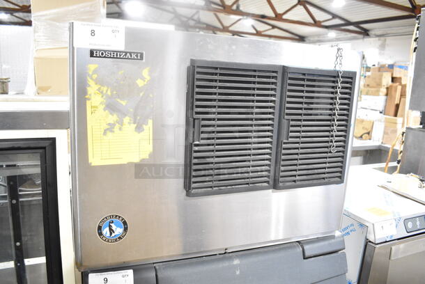 Hoshizaki KML-250MAH Stainless Steel Ice Head on Scotsman B330P Commercial Ice Bin. 115 Volts, 1 Phase.  - Image 2 of 11