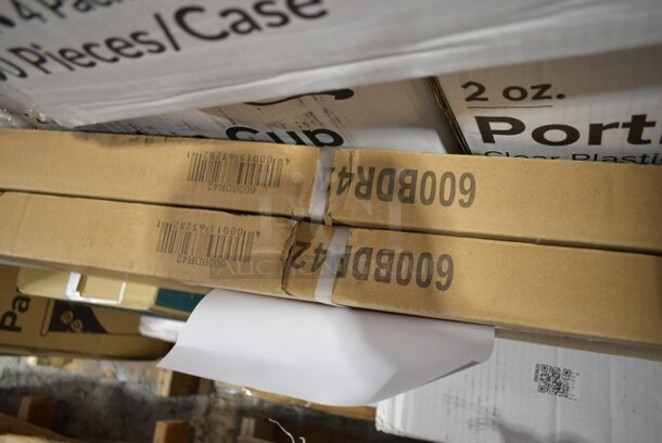PALLET LOT of 25 BRAND NEW Boxes Including 2 Box 500TO883 Choice 8" x 8" x 3" Microwaveable 1-Compartment Black / Clear Plastic Hinged Container - 100/Case, 2 Box 795PTOBK3 Choice 7 3/4" x 5 1/2" x 2 1/2" Black Microwavable Folded Paper #3 Take-Out Container - 200/Case, 500TW14 Choice 14 oz. Translucent Thin Wall Plastic Cold Cup - 1000/Case, 966UPWIDEB1 OneUp by Choice White 1-Ply Wide Interfold 6 1/2" x 8 1/2" Dispenser Napkin - 6000/Case, 3941085XL Lavex Powder-Free Disposable Nitrile Black 5 Mil Thick Textured Gloves - Extra Large - 1000/Case, 4385M Noble Products White Powder-Free Disposable Latex Gloves for Foodservice - Medium - 1000/Case, Cambro UPCS400131 Ultra Pan Carrier® S-Series Dark Brown Front Loading Insulated Food Pan Carrier with Menu Clip / Pocket - Holds 6 Pans, 999RP10BKSS Visions Wave 10" Black Plastic Plate - 18/Pack, 2 Box 600BDR42 Regency 42" Stainless Steel Underbar Mount Beer Drip Tray. 25 Times Your Bid! - Image 11 of 12