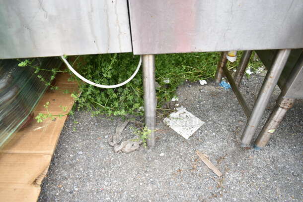 Krowne KR18-14S-FL Stainless Steel Commercial Single Bay Sink and Stainless Steel Drain Board. w/ Faucet and Handles.  - Image 4 of 5