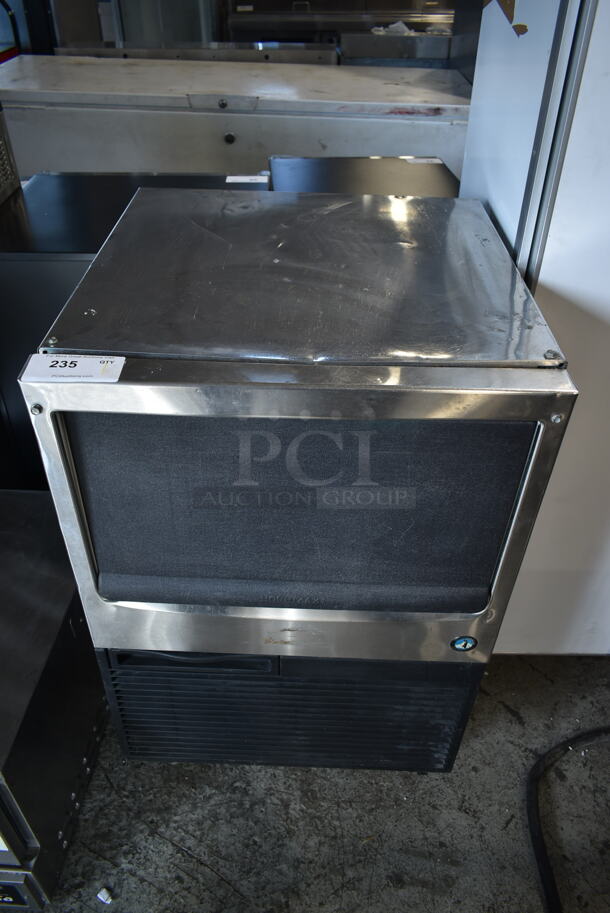 Hoshizaki KM-101BAH Stainless Steel Commercial Self Contained Ice Machine. 115 Volts, 1 Phase.  - Image 1 of 5