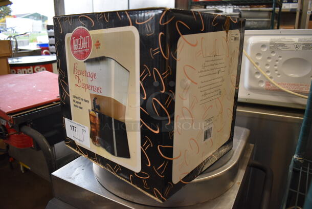 BRAND NEW IN BOX! Tablecraft Clear and Black Poly Beverage Holder Dispenser. 18x13x9.5 Box - Image 4 of 8