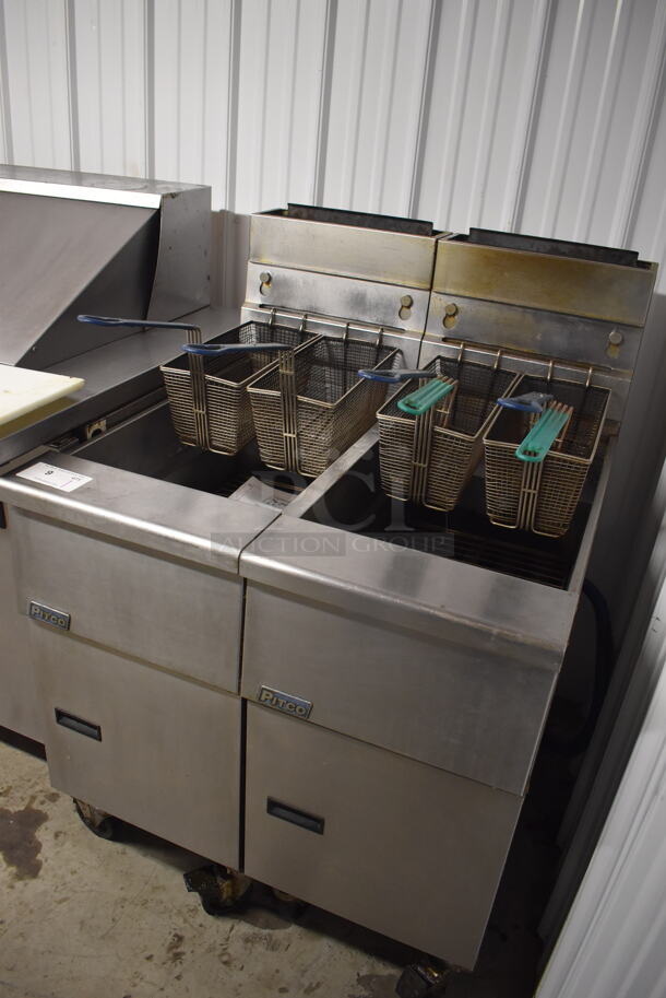 2012 Pitco Frialator SG14 Stainless Steel Commercial 2 Bay Natural Gas Powered Deep Fat Fryer w/ 4 Metal Fry Baskets on Commercial Casters. 110,000 BTU. 31.5x34x48 - Image 3 of 11