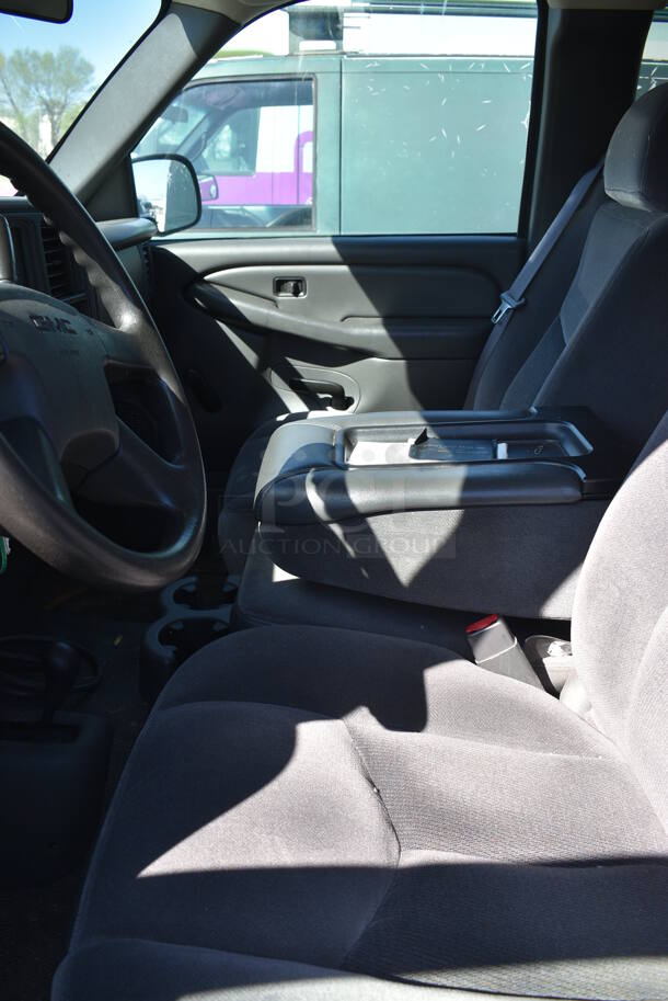 2005 GMC Sierra 4x4 4 Door Pick Up Truck. Odometer Reads 71,513. VIN 1GTHK29U45E234117. Title In Hand. Vehicle Runs and Drive. See Lot #8 For Additional Pictures. - Image 12 of 12