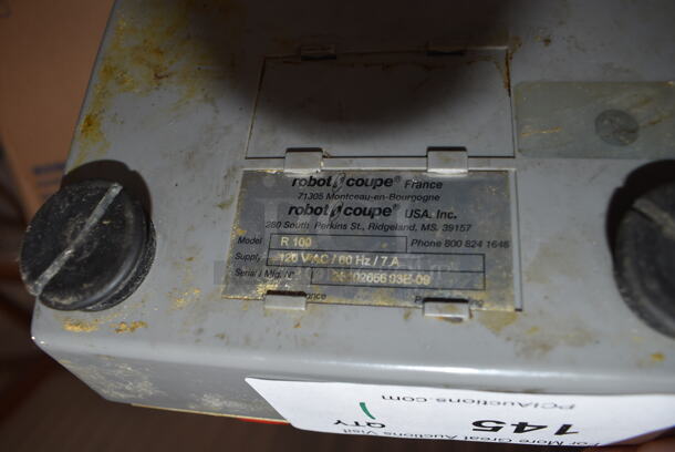 Robot Coupe R100 Metal Commercial Countertop 2.5 Quart Food Processor w/ Poly Bowl, Lid and S Blade. 120 Volts, 1 Phase. 7.5x11x13. Tested and Does Not Power On - Image 2 of 7
