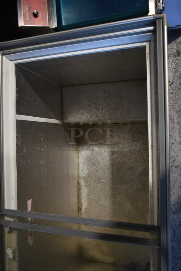 Vestfrost SCF1310 Metal Chest Freezer Merchandiser. 115 Volts, 1 Phase. Tested and Working! - Image 4 of 5