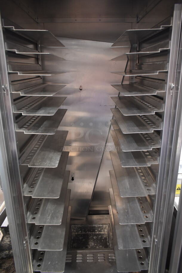 BevLes PICA70-32-A Metal Commercial Proofing Cabinet on Commercial Casters. 120 Volts, 1 Phase. Tested and Powers On But Does Not Get Warm - Image 4 of 6