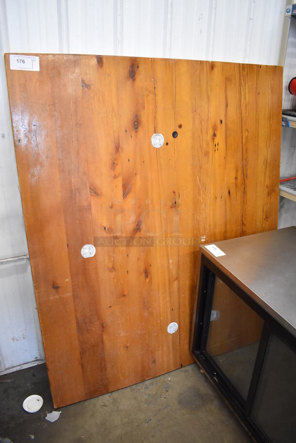 Wooden Tabletop. 52.5x62x2.5 - Image 1 of 3