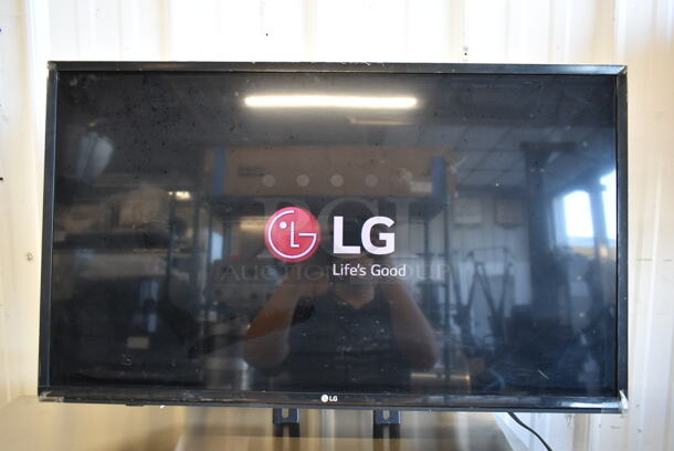 2016 LG 32LH500B-UA 32" Telelvision w/ Wall Mount. 120 Volts, 1 Phase. Buyer Must Pick Up - We Will Not Ship This Item Tested and Working! - Image 1 of 7