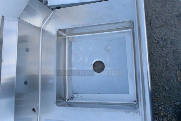 BRAND NEW SCRATCH AND DENT! Regency 600DDT72L 16 Gauge 6' Soiled / Dirty Dish Table - Left Drainboard - Image 3 of 6